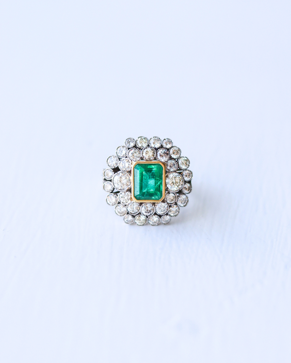 Vintage Emerald & Diamond Cluster Ring