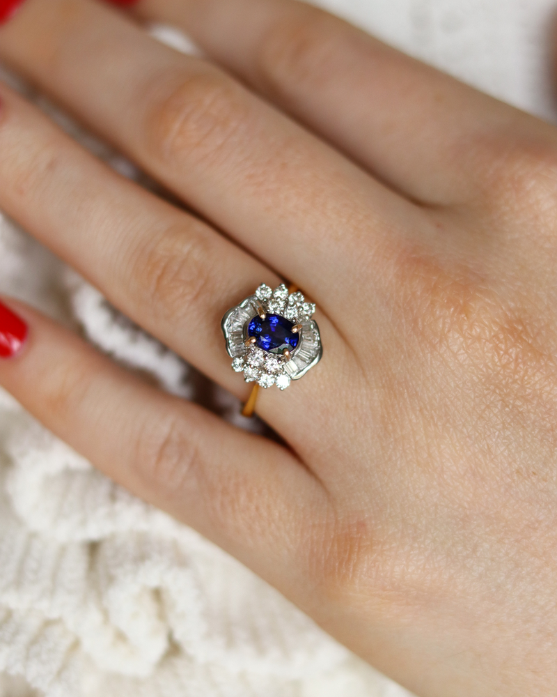 Vintage Sapphire & Diamond Ring