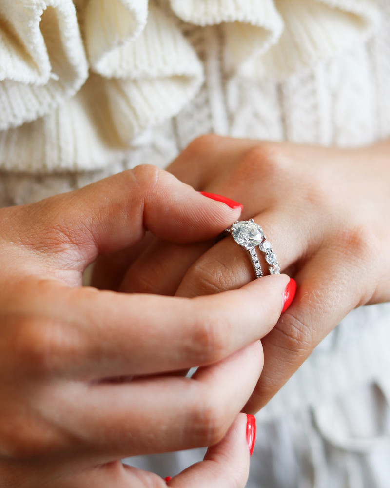 Brilliant Round Cut Diamond Solitaire