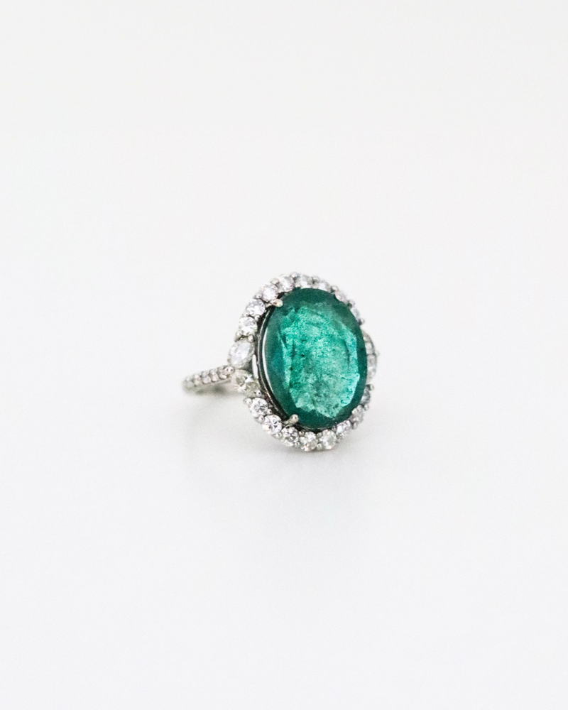 Vintage Emerald & Diamond Ring