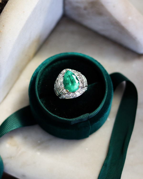 Pear shaped Emerald & Diamond Ring
